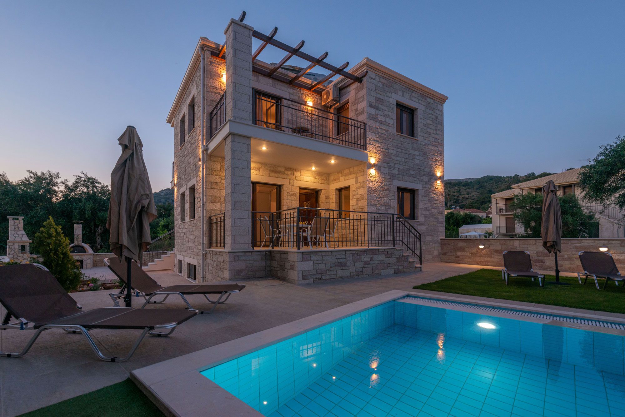 Tesoro-Sivota - Luxury Apartments for Rent